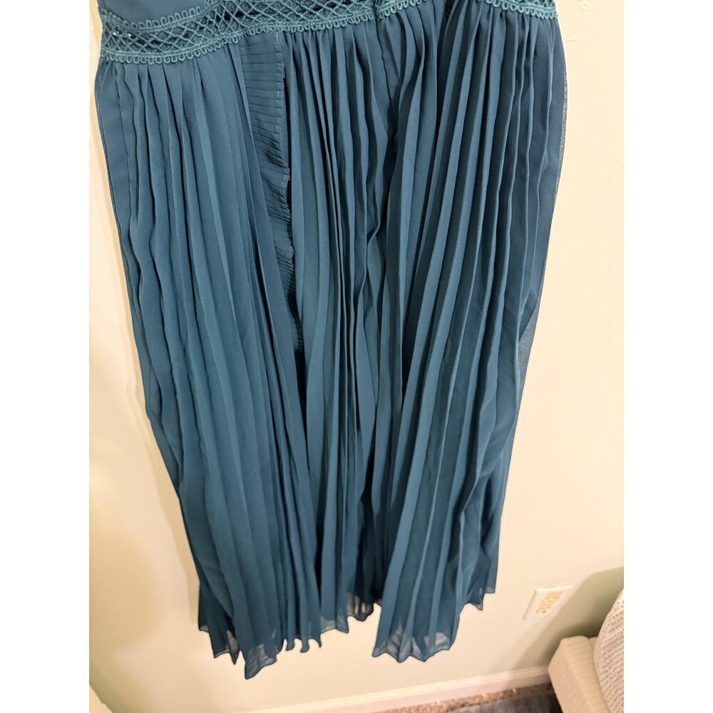 Lulu’s | Never a Dull Moment Emerald Green Tie Strap Pleated Lace Waist Midi - Picture 9 of 12